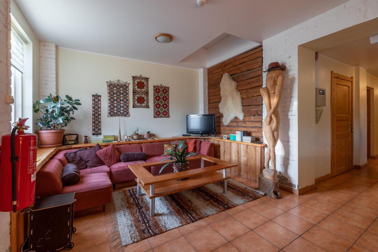 Oitme Hostel Bagian luar foto